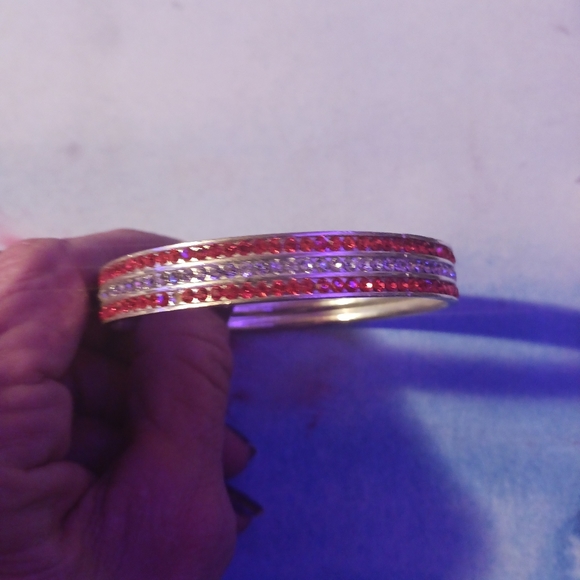 Bangle bracelet - Picture 2 of 2